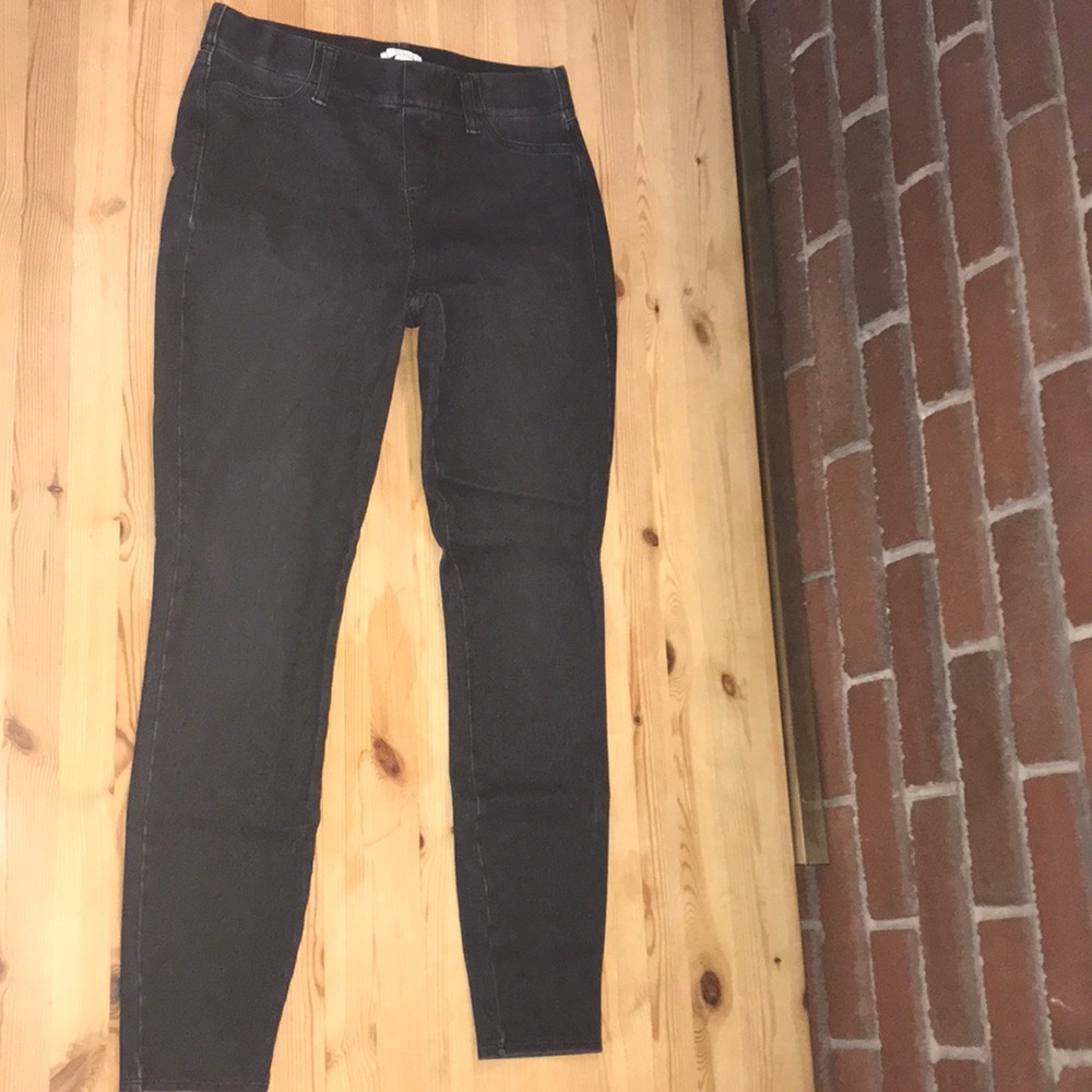 S Women’s Black Jeggings